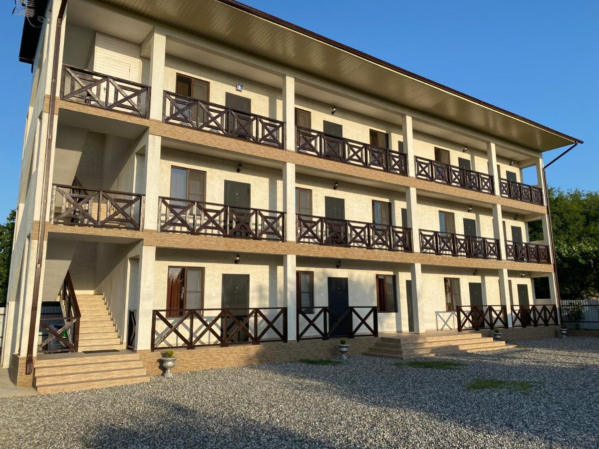 Guest House Dana Pizunda Exterior photo